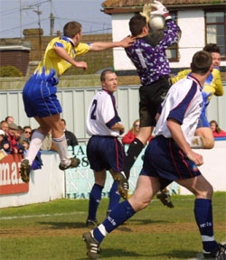 Picture Copyright 2001 Ian C. Walmsley / First Hosting